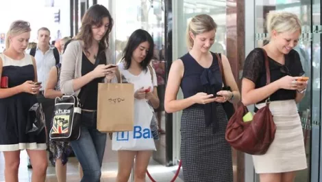 New Zealand loves mobile, forgets cyber crime