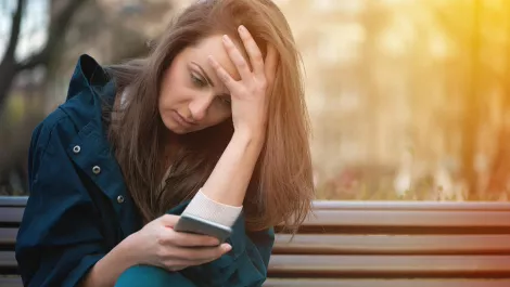Apple warned by ComCom for misleading consumers