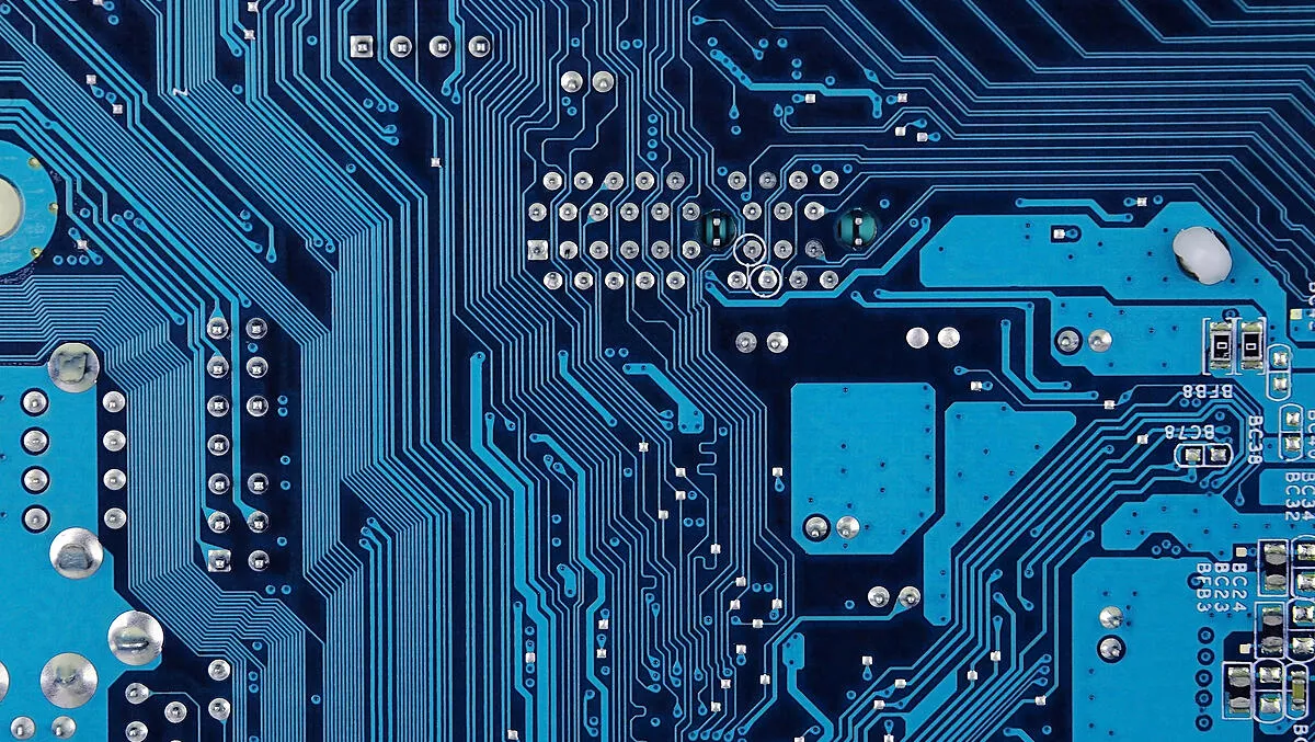 Unfixable vulnerability found in Intel chipsets 'impossible' to detect